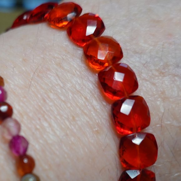 (NWT) Red Quartz Cushion Cut Briolette Bracelet - Picture 3 of 12